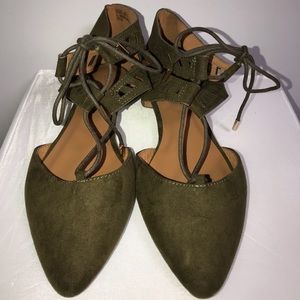 NEW 39 (9) bamboo olive green pointed flats